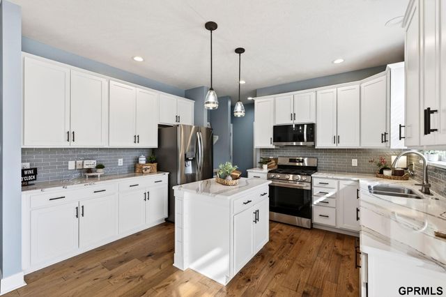 11517 Grissom Street, Papillion, NE 68046