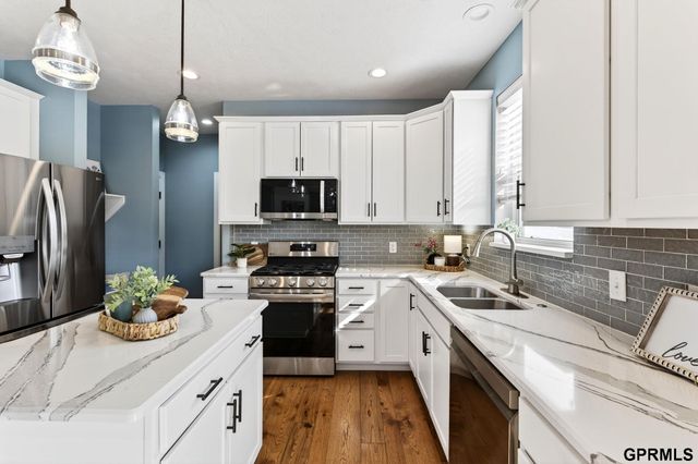 11517 Grissom Street, Papillion, NE 68046