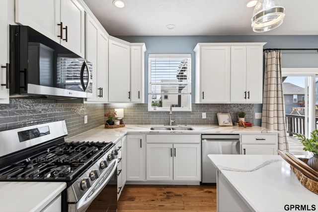 11517 Grissom Street, Papillion, NE 68046