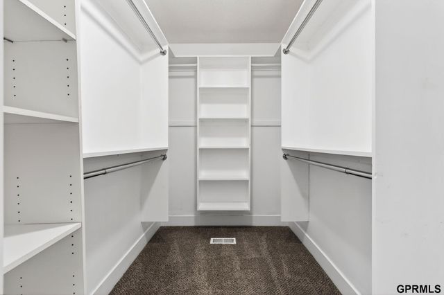 11517 Grissom Street, Papillion, NE 68046