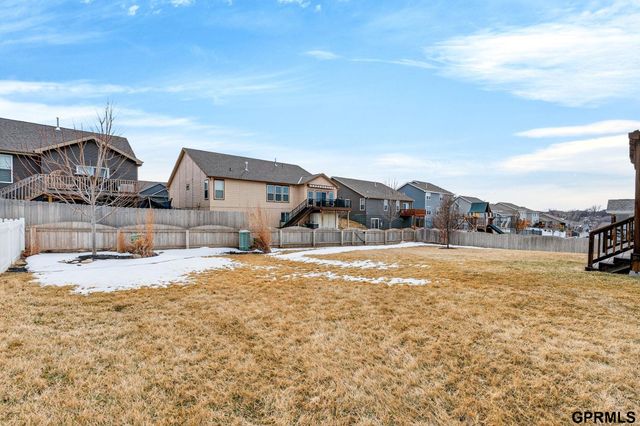 11517 Grissom Street, Papillion, NE 68046