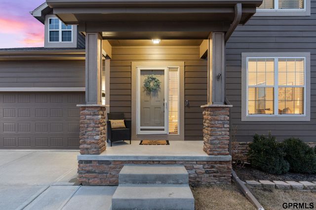 11517 Grissom Street, Papillion, NE 68046