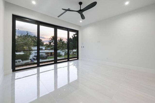 728 NE 17th Terrace, Fort Lauderdale, FL 33304