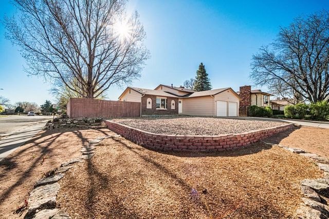 122 Regency Blvd, Pueblo, CO 81005