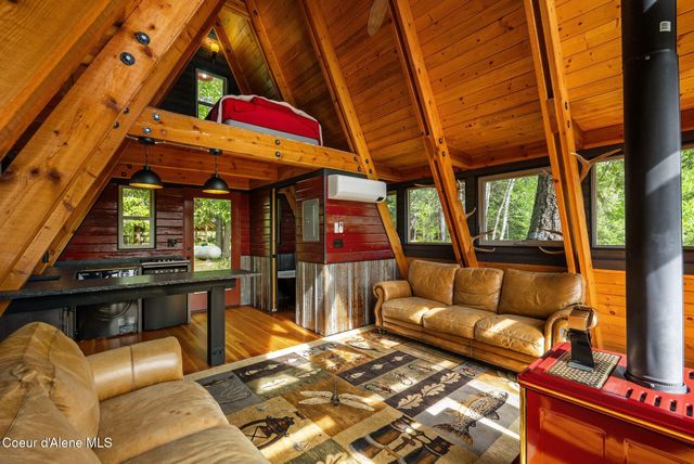 45 Rascals RD, Sandpoint, ID 83864