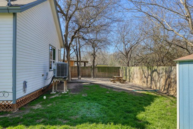1704 Webberville RD, Austin, TX 78721