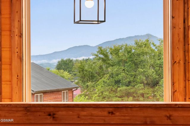 1579 Rainbow Ridge Way, Sevierville, TN 37862
