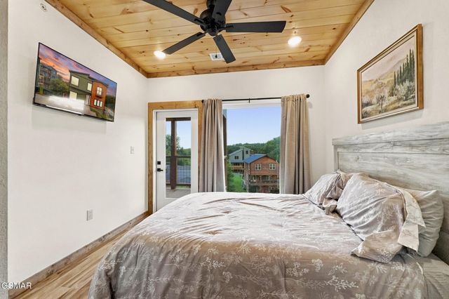 1579 Rainbow Ridge Way, Sevierville, TN 37862