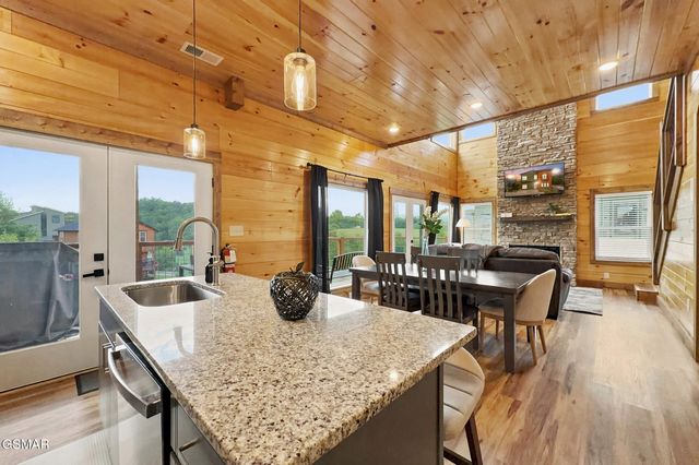 1579 Rainbow Ridge Way, Sevierville, TN 37862