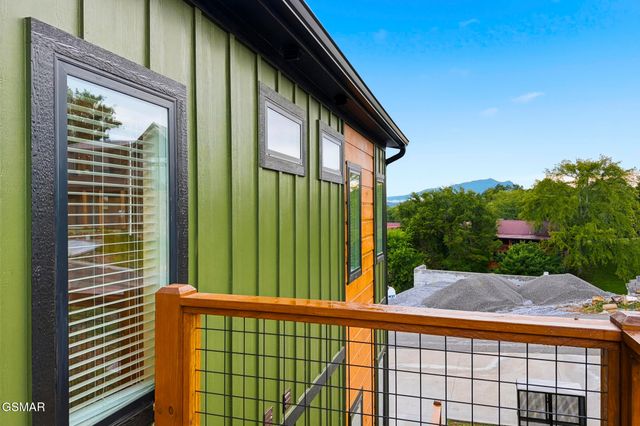 1579 Rainbow Ridge Way, Sevierville, TN 37862