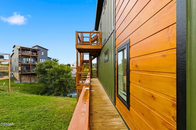 1579 Rainbow Ridge Way, Sevierville, TN 37862