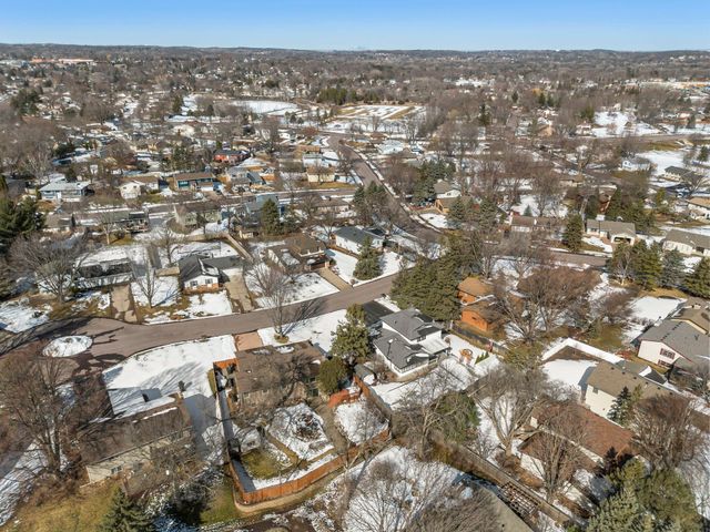 4927 Upper 148th Court, Apple Valley, MN 55124