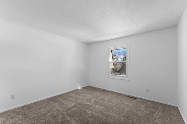 4927 Upper 148th Court, Apple Valley, MN 55124