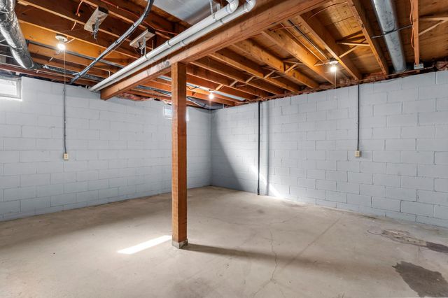 4927 Upper 148th Court, Apple Valley, MN 55124