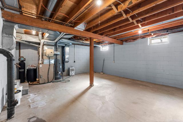 4927 Upper 148th Court, Apple Valley, MN 55124