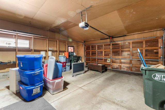 4927 Upper 148th Court, Apple Valley, MN 55124