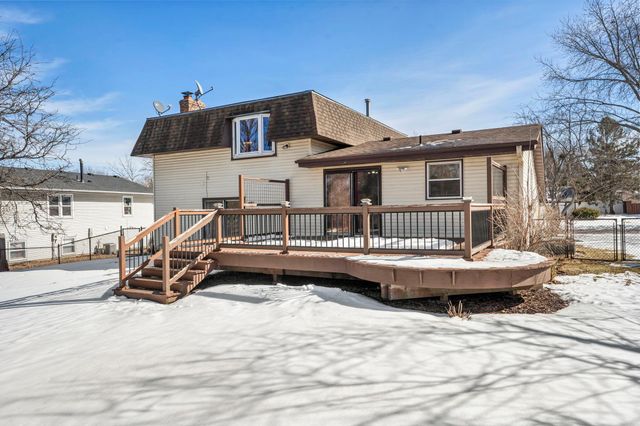 4927 Upper 148th Court, Apple Valley, MN 55124