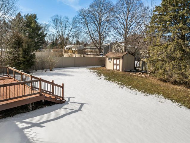 4927 Upper 148th Court, Apple Valley, MN 55124