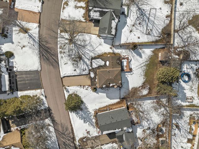 4927 Upper 148th Court, Apple Valley, MN 55124