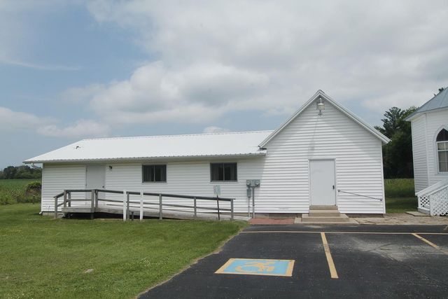 W4704 10th Road, Westfield, WI 53964