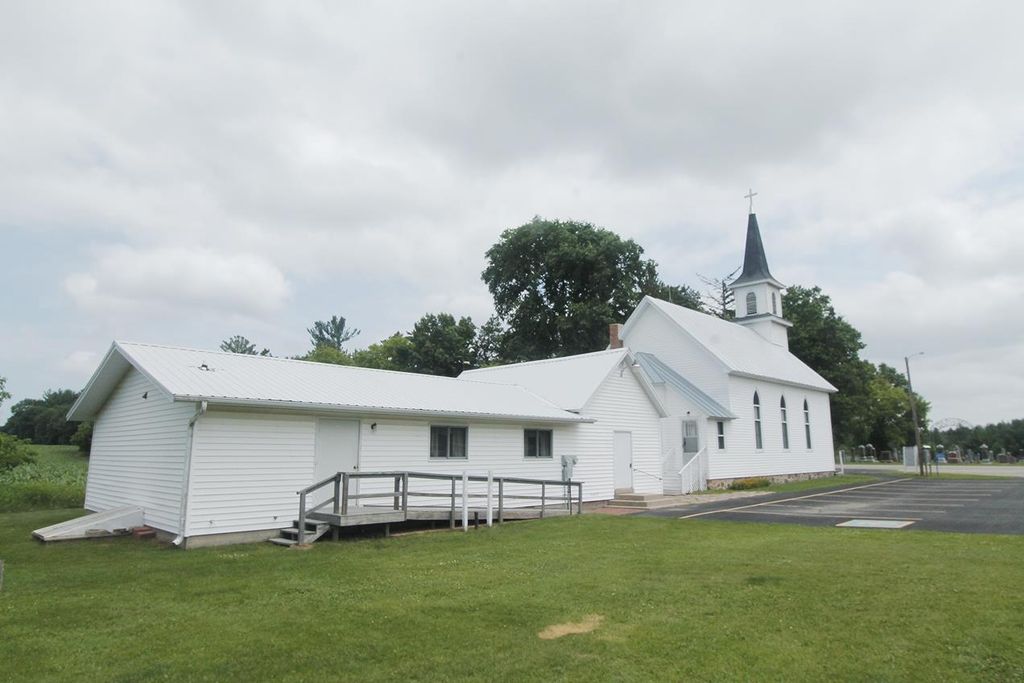 W4704 10th Road, Westfield, WI 53964