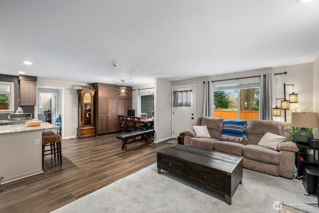 56 W Shore Avenue SW, Lakewood, WA 98498