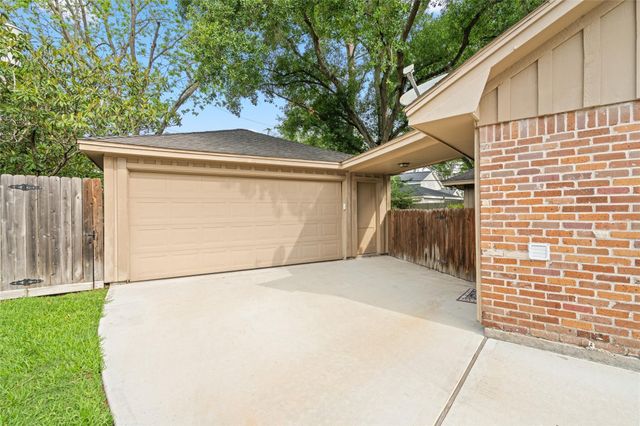 531 Briar Path Drive, Houston, TX 77079