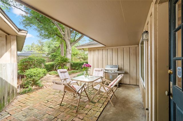 531 Briar Path Drive, Houston, TX 77079