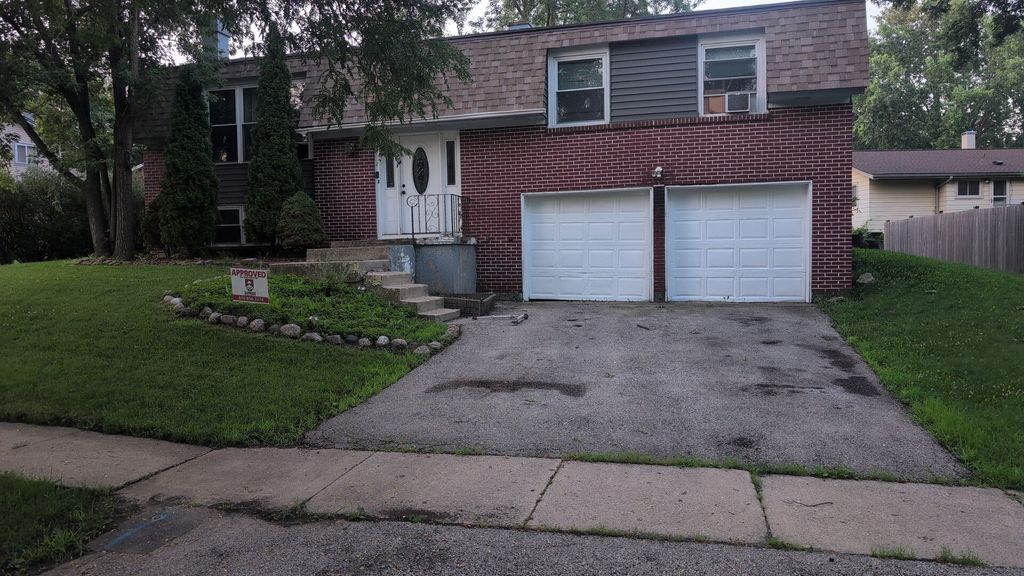 427 DEVON Lane, Bolingbrook, IL 60440