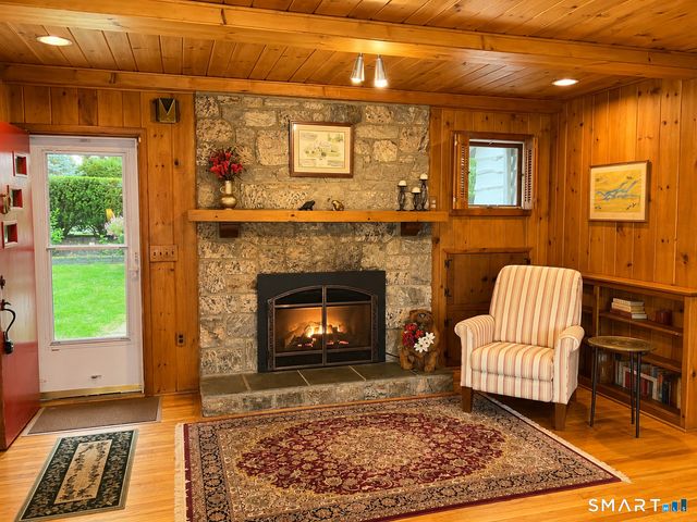 14 Indian Trail, Brookfield, CT 06804