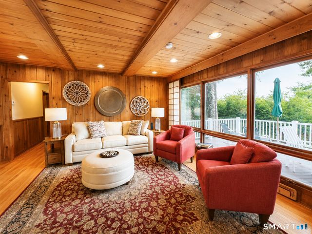 14 Indian Trail, Brookfield, CT 06804
