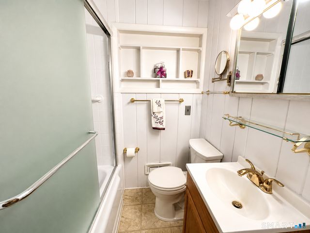 14 Indian Trail, Brookfield, CT 06804