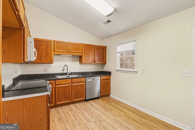 105 Gales Way, Newnan, GA 30263