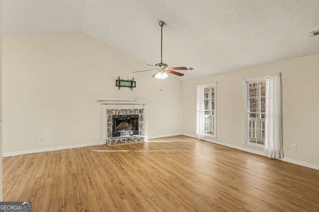 105 Gales Way, Newnan, GA 30263