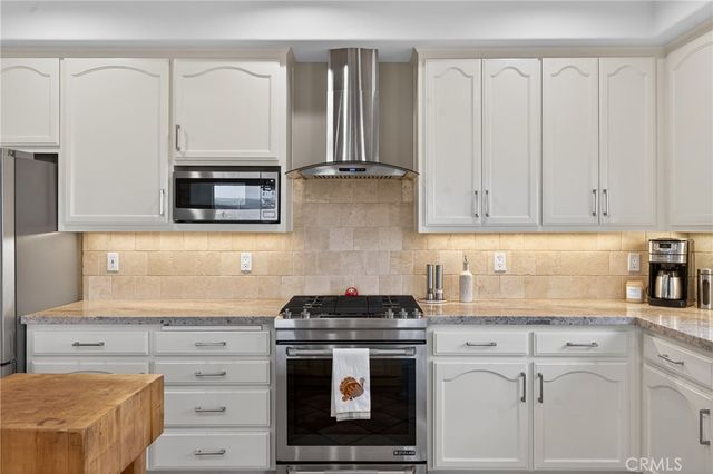 193 Blossom Court, Paso Robles, CA 93446