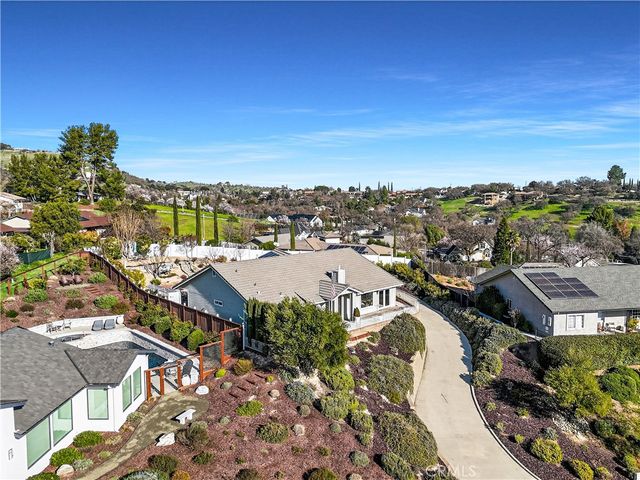 193 Blossom Court, Paso Robles, CA 93446