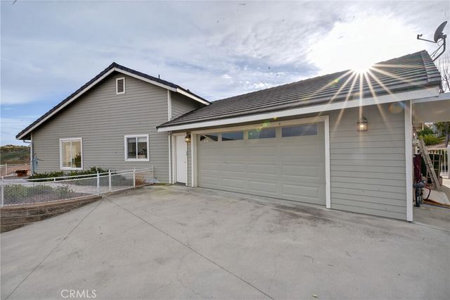 193 Blossom Court, Paso Robles, CA 93446