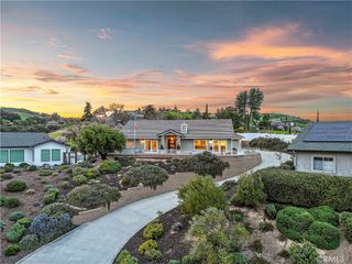 193 Blossom Court, Paso Robles, CA 93446