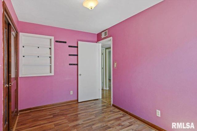 1905 N 21ST Street, Springfield, IL 62702