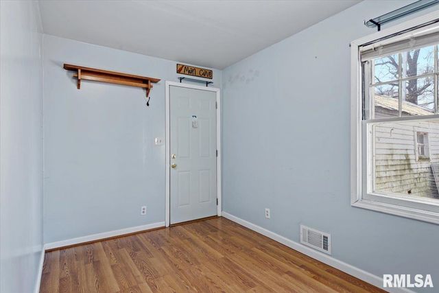 1905 N 21ST Street, Springfield, IL 62702