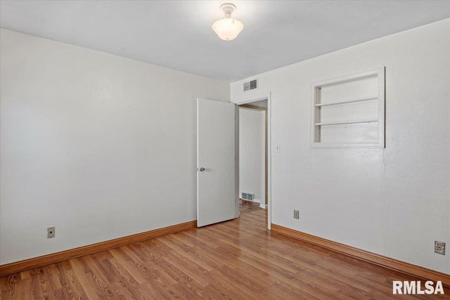 1905 N 21ST Street, Springfield, IL 62702