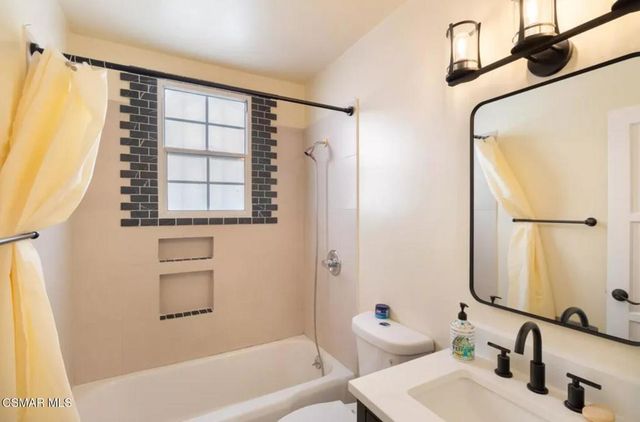 12015 Riverside Drive, Valley Village, CA 91607