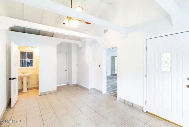 12015 Riverside Drive, Valley Village, CA 91607