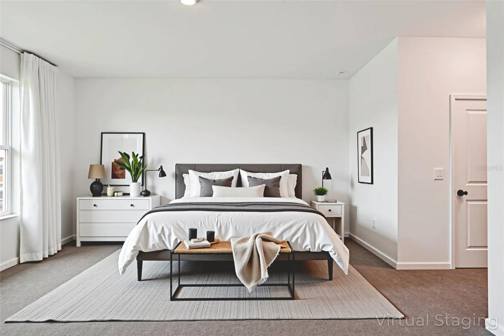 Image 4 of property listing at 567 HILLSHIRE PLACE, Spring Hill, FL 34609