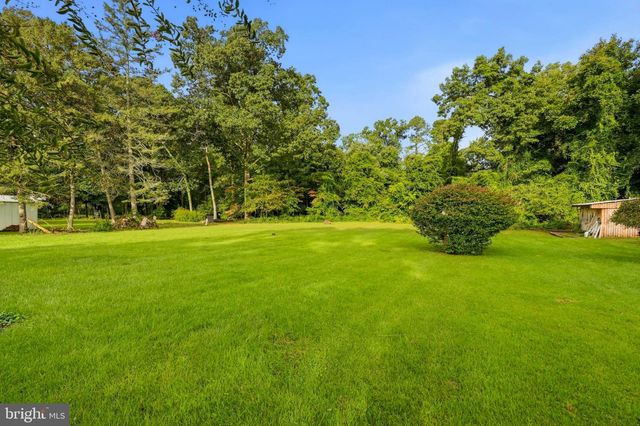26 LUKE DR, Pasadena, MD 21122