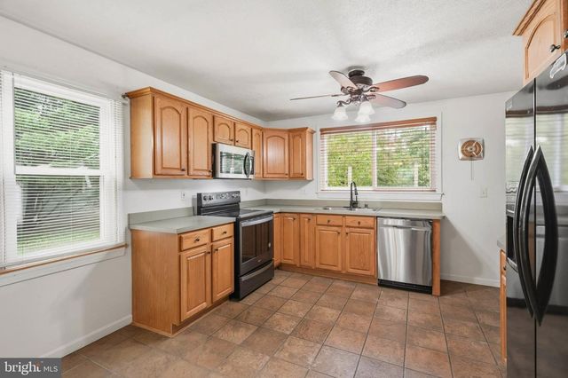 26 LUKE DR, Pasadena, MD 21122