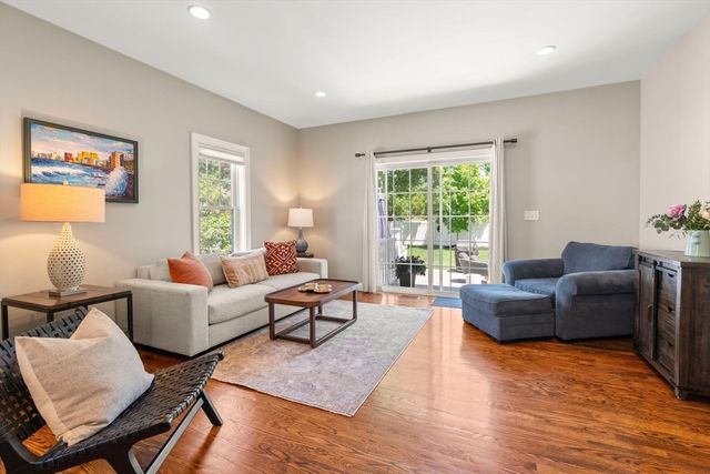 3 Beverly Rd, Natick, MA 01760