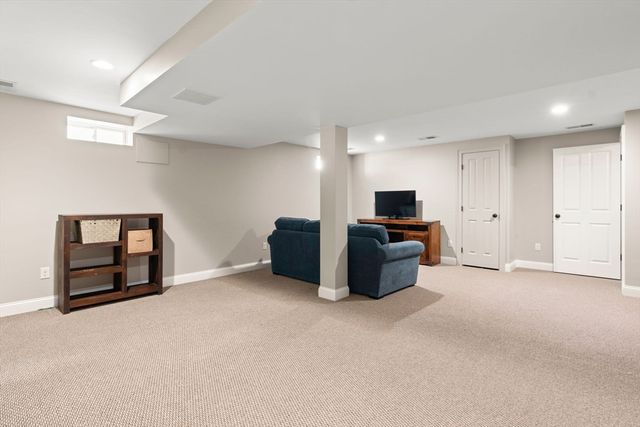 3 Beverly Rd, Natick, MA 01760
