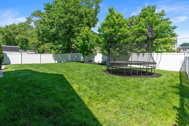3 Beverly Rd, Natick, MA 01760
