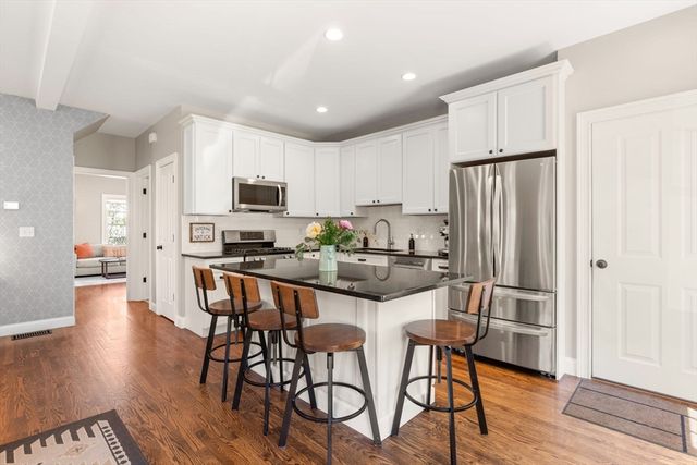 3 Beverly Rd, Natick, MA 01760